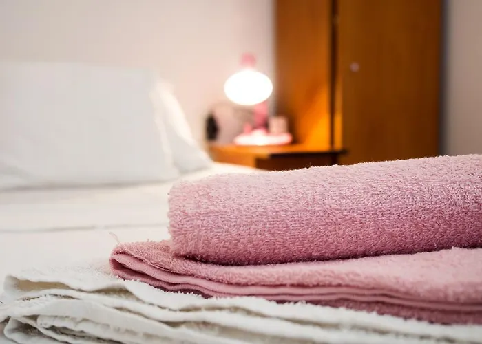 Split Accommodation Гостьовий будинок