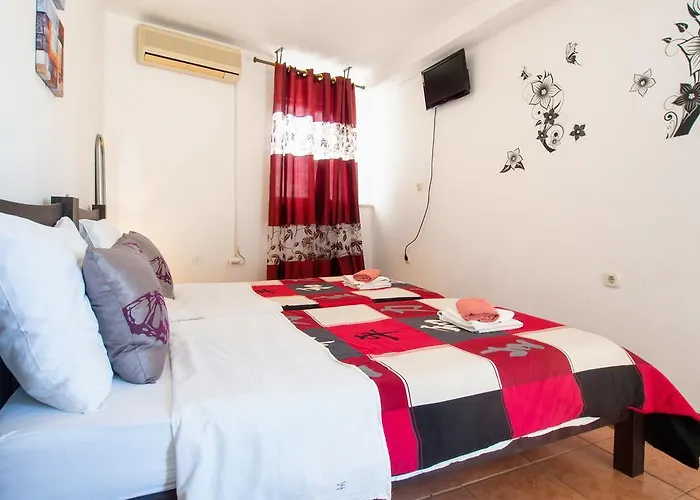 어커머데이션 3*