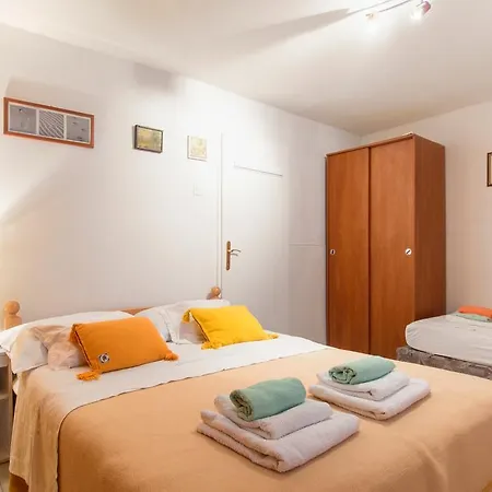 Split Accommodation Maison d'hôtes